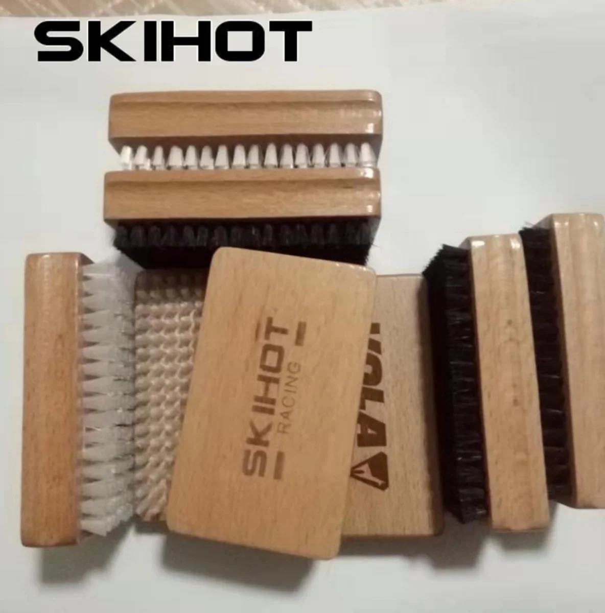 SKIHOT skis wax/nylon brush