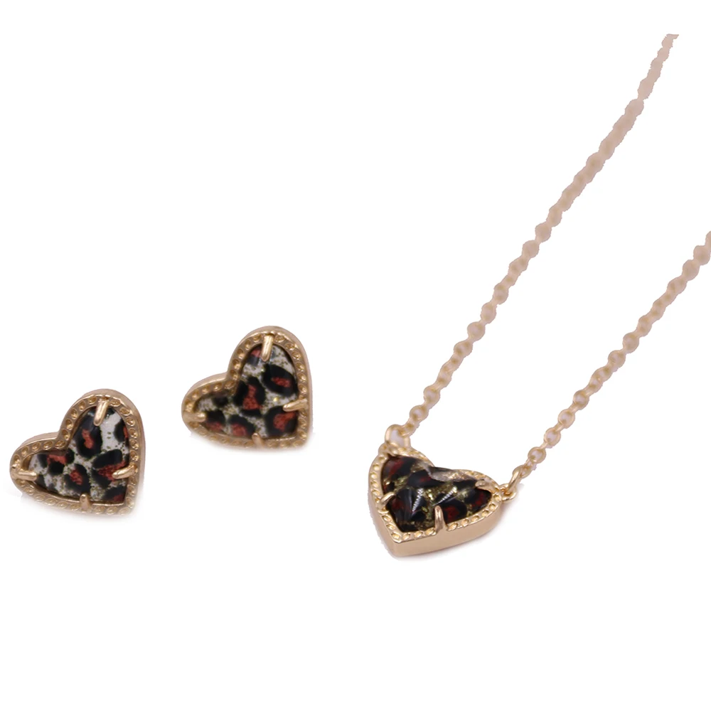 2020 New Fashion Black Tone Small Faceted AB Dichroic Crystal Stone Pendant Necklace for Women