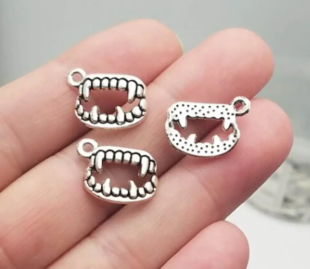 40pcs/lot--17x12mm Antique Silver Plated Vampire Teeth Charms Halloween Pendants For DIY Supplies Jewelry Making Accessories