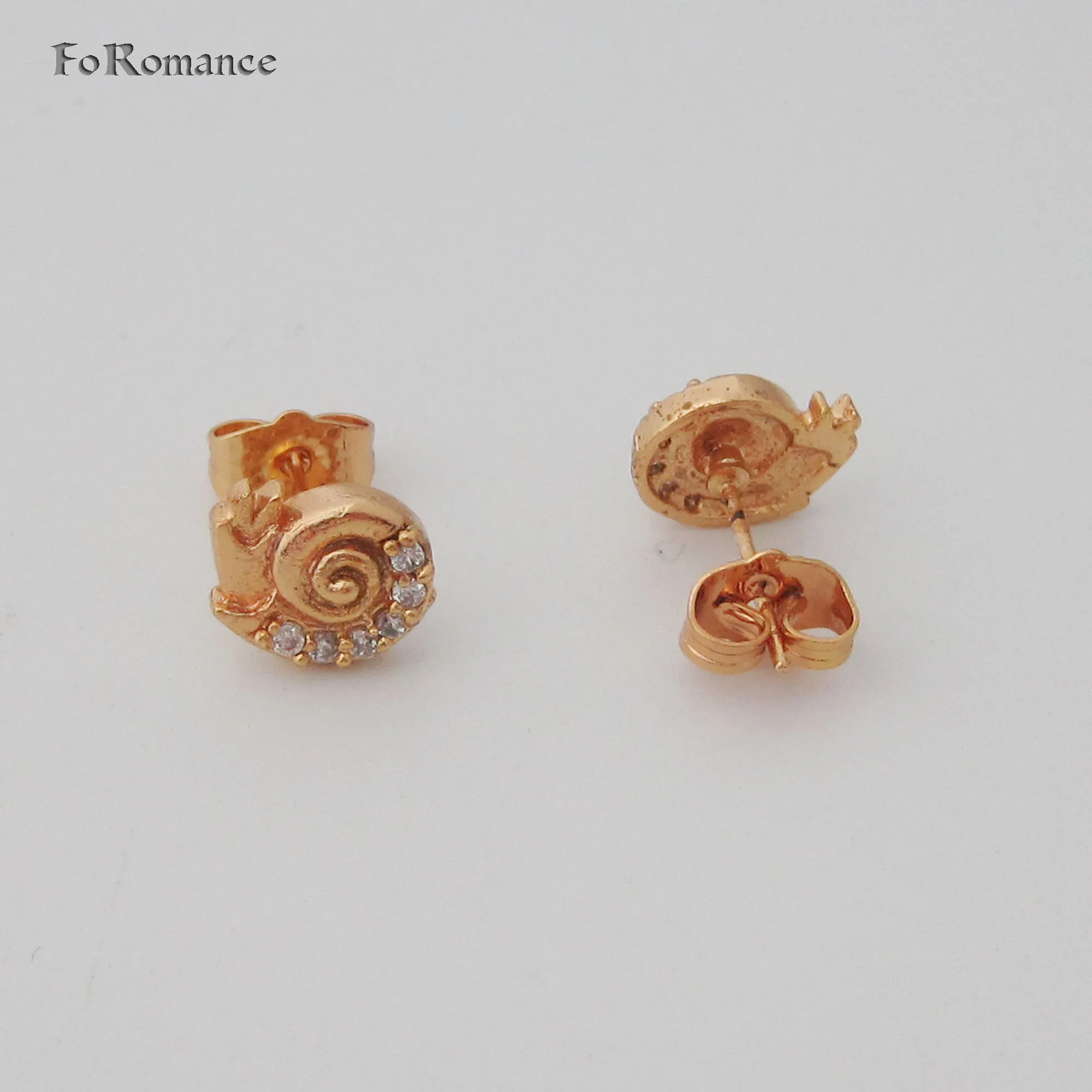 SNAIL SHAPE CLEAR ZIRCON STONES STUD EARRING  GOLD COLOR WIDTH 10MM 0.39 inch SMALL