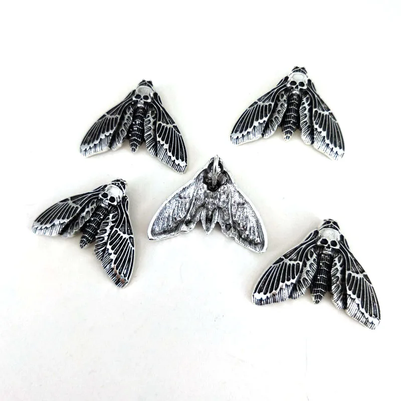 hzew 50pcs new Animal moth accessories skull head moth pendant for women Accessories