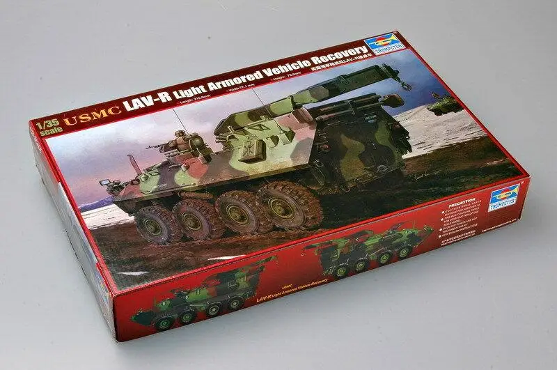

Модель Trumpeter 00370 1/35 USMC LAV-R светильник, модель модели бронированного автомобиля