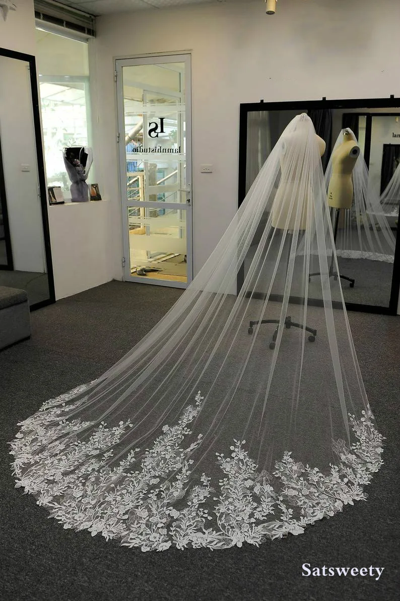 

High End Customized Soft Tulle Woman Chapel Bridal Veils White/Ivory Veil for Bridal Appliques Edge Wedding Veil