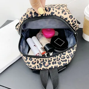 Rucksäcke Cow Leopard Zebra für Frauen, Nylonumhängetasche für Schüler, kleines High School -Stipendium, Frauen -Rucksack 10 Hauptverkaufskuh -Rucksack - №2
