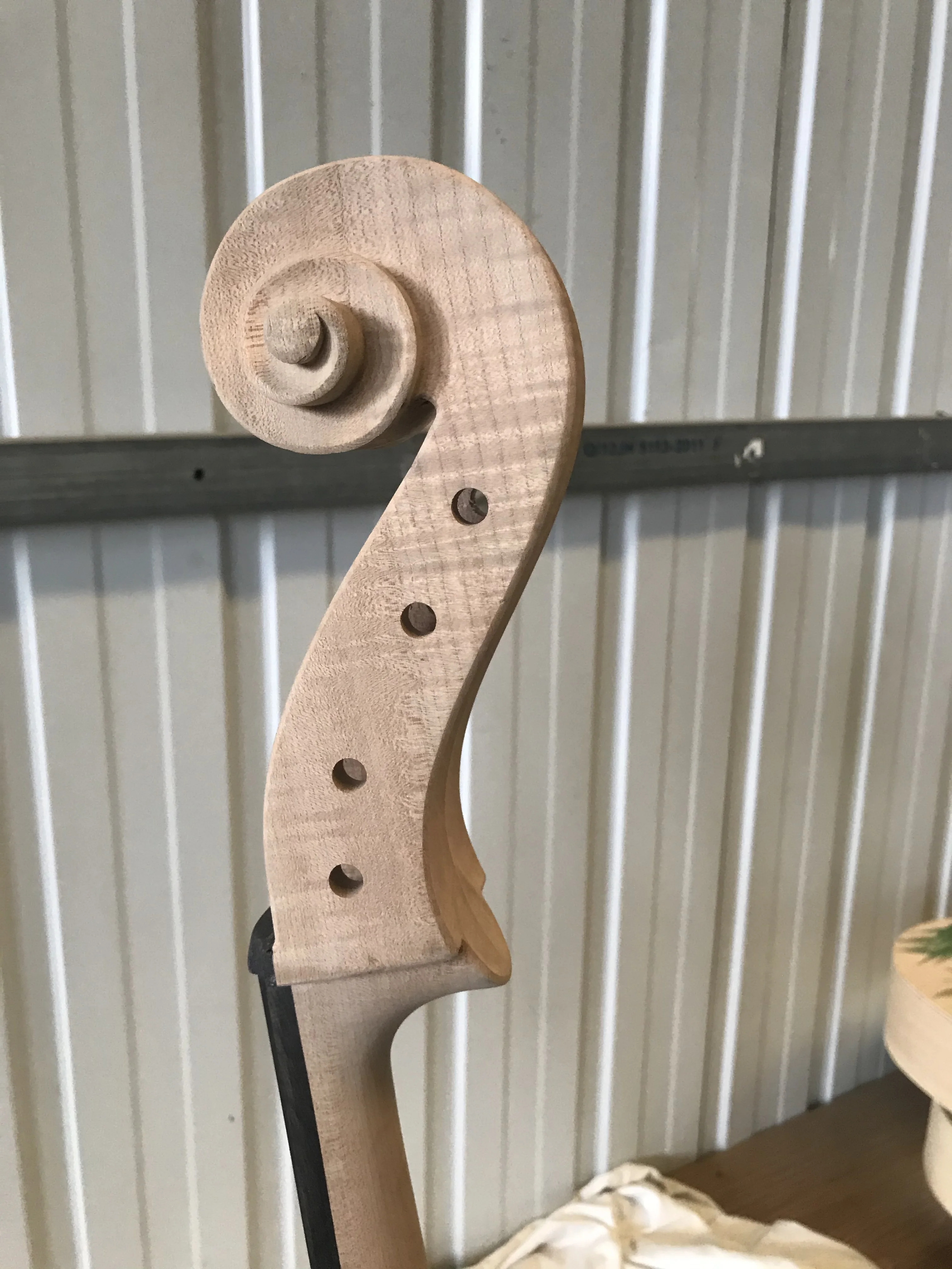 

Flamed Maple Cello Head and Fingerboard, 3/4 Cello Parts, Beutiful Pattern, Hand Carved, High Quality, White, 1Pc