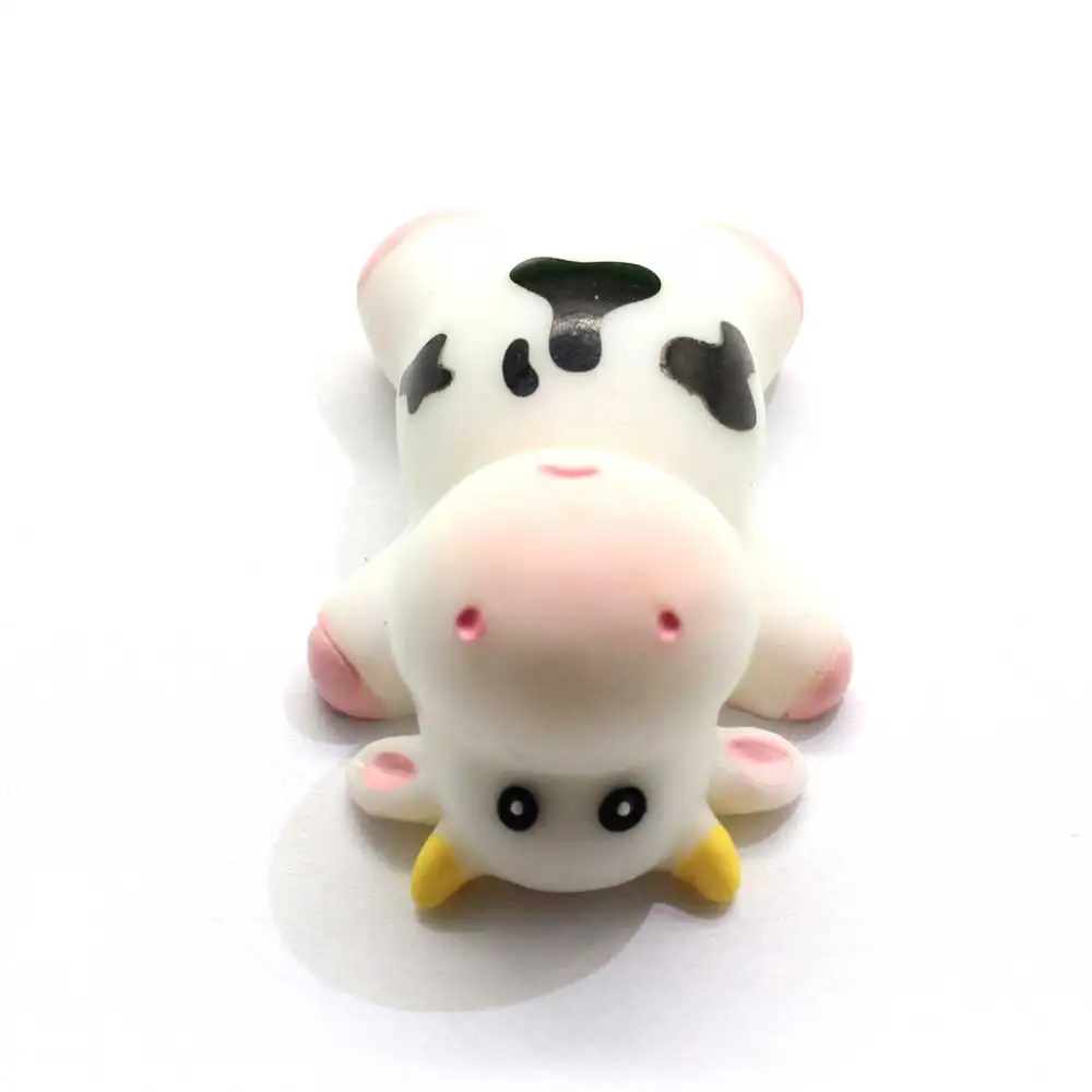 Resin Cute Farm Cow Cabochons 30*38MM Baby Cows Charms Farm Animal Terrarium Cow Cabs  Hair Bow Making