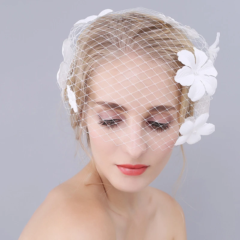 Bride white flowers blush veil high-end hand-sewn hair comb big hole mesh wedding accessories woman styling photo