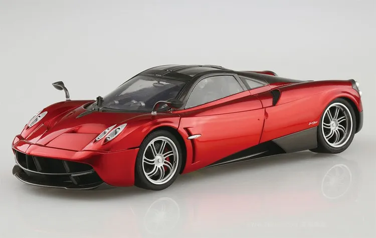 1/24 AOSHIMA Plastic Assembled Car Model Toy Pagani Huayra 2012 Supercar Adult Collection DIY Assembled Model Kit #05806