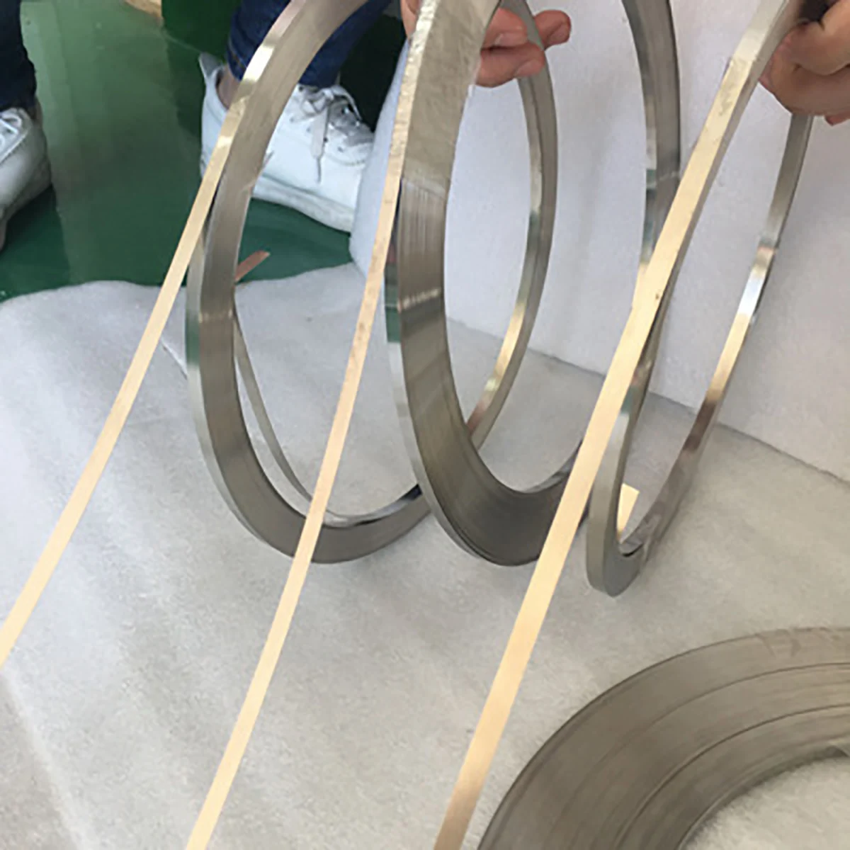 Imagem -03 - Estreita Folha Tira Rolo Alta Elasticidade Comprimento 5m 10 mm 20 mm Grosso 0.1 mm 0.15 mm 0.2 mm 0.3 mm 0.4 mm 05 Milímetros 1pc Aço Inoxidável 304