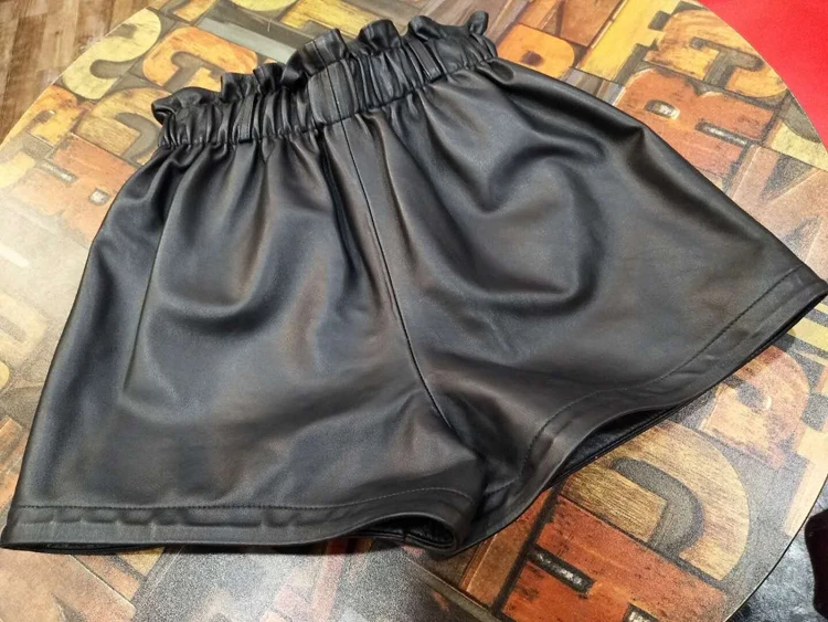 2024 Fashion Clothing NEW Genuine Leather Shorts Women Elastic Waist Booty Mini Sexy Short Feminino Black Pocket Calzones Mujer