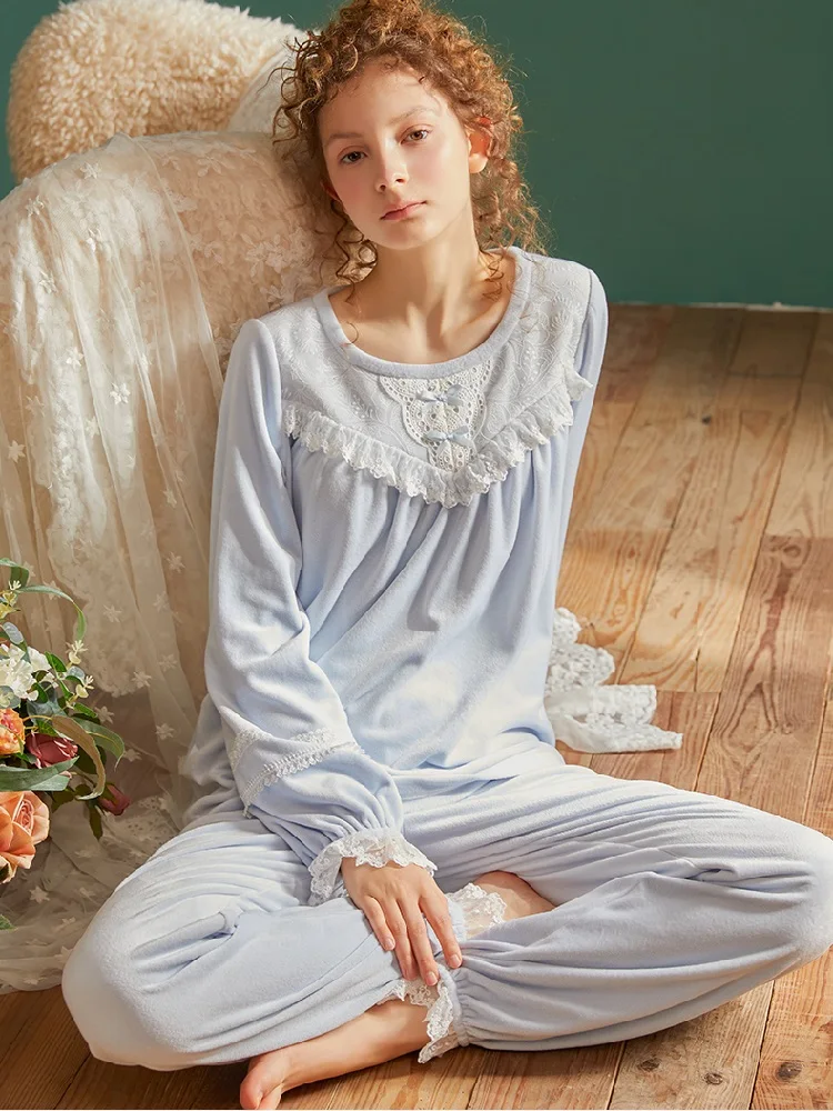 

Hanxiuju Thicken Warm Island Velvet Pajamas Sets For Women Long Sleeve Winter Autumn Sweet Princess Soft Nightwear Suits