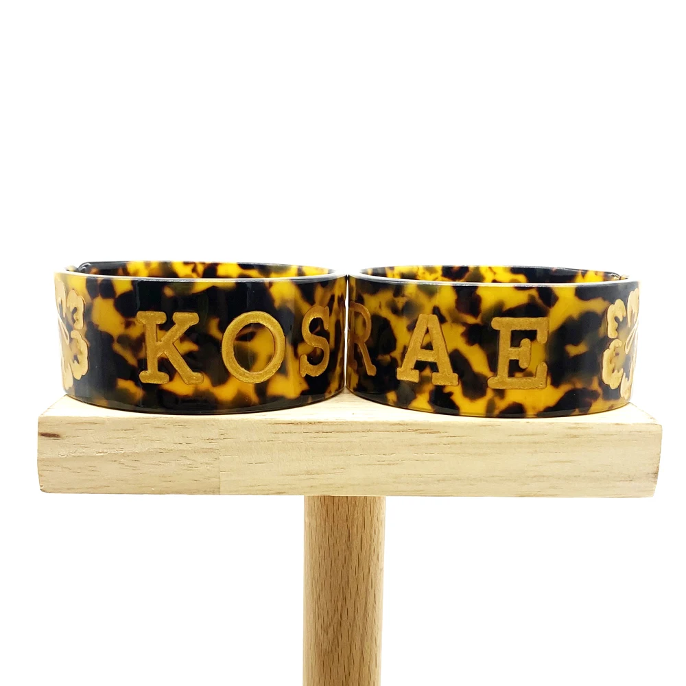 New Fashion Tortoiseshell Cuff Bangles With Gold Flowers Island Names Bracelets For Girls Women Nice Wear