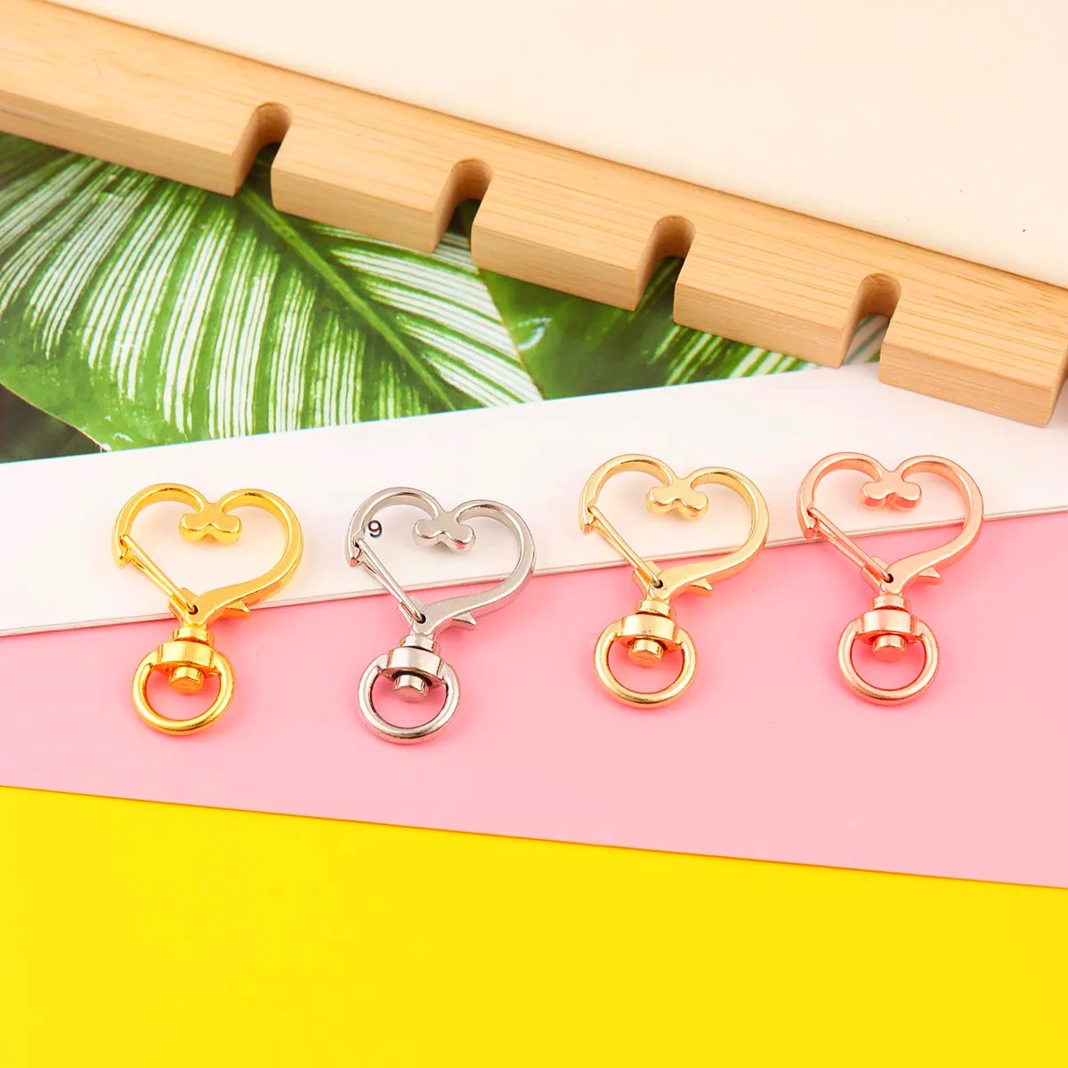 10pcs New Cute Moon Star Heart Cat Animal Flower Hollow Key Chain Key Ring keychain DIY Accessories Lobster Clasp Wholesale
