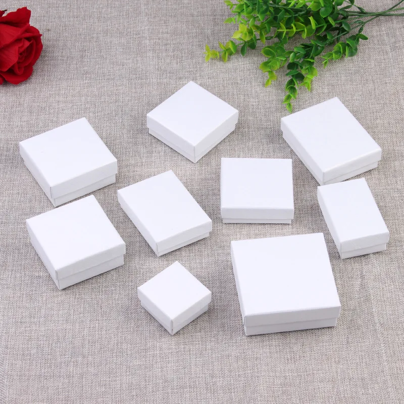 Fashion Simple White Square Jewelry Packaging Box for Engagement Ring Earring Necklace Bracelet Display Valentine\'s Day Gift Box