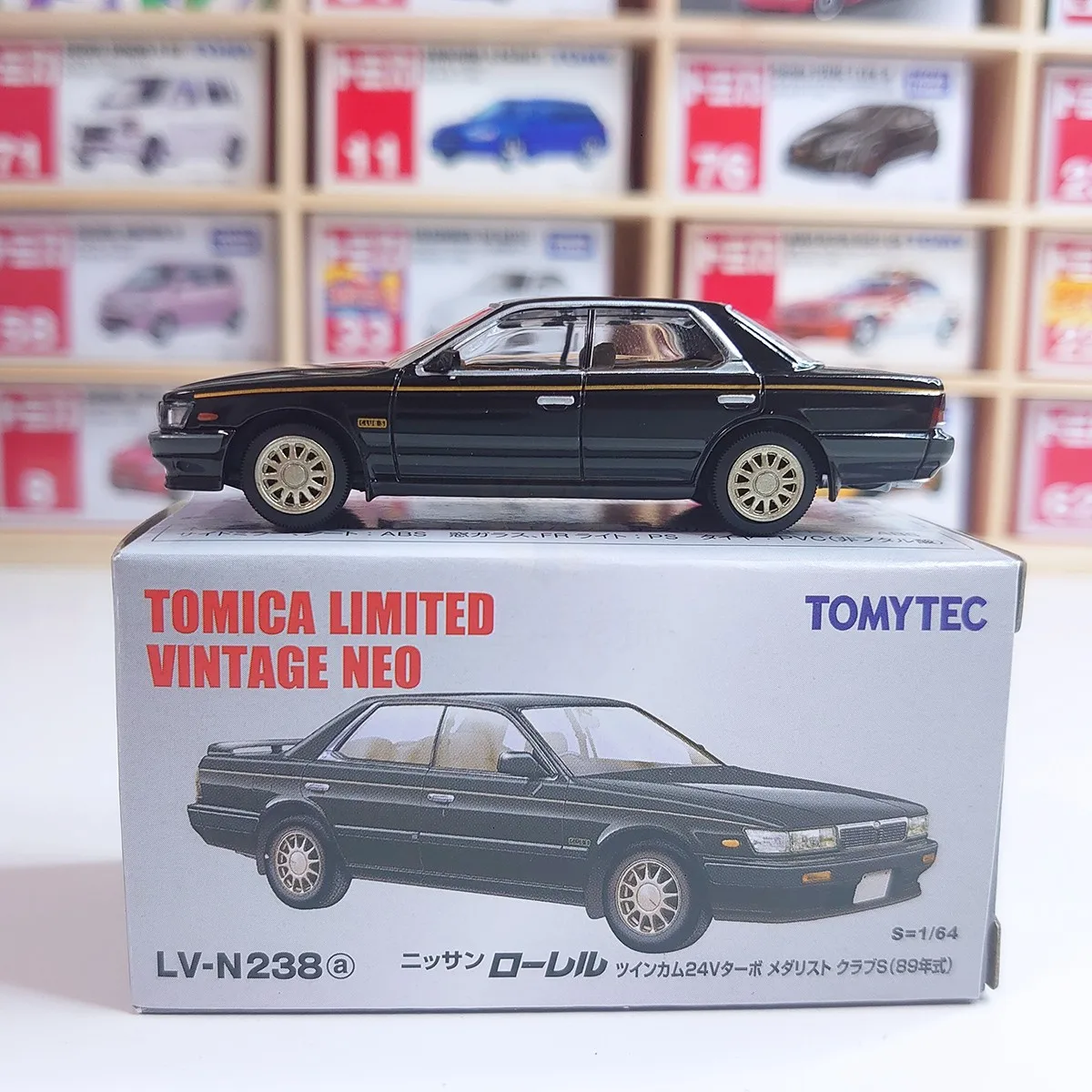 1:64 TOMYTEC limited vintage Neo TLV N238a/b  collection die casting alloy car model