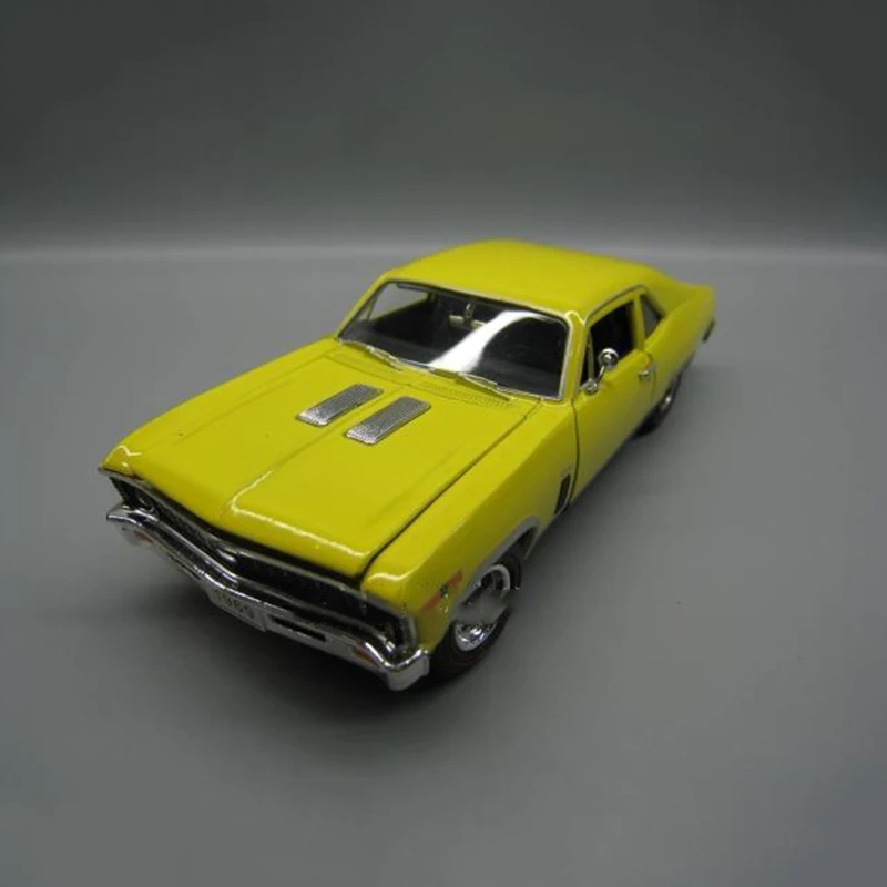 Diecast Signature 1/32 NOVA SS Muscle Car Alloy Model Car Simulation Classic Collection Static Display Gift Decoration