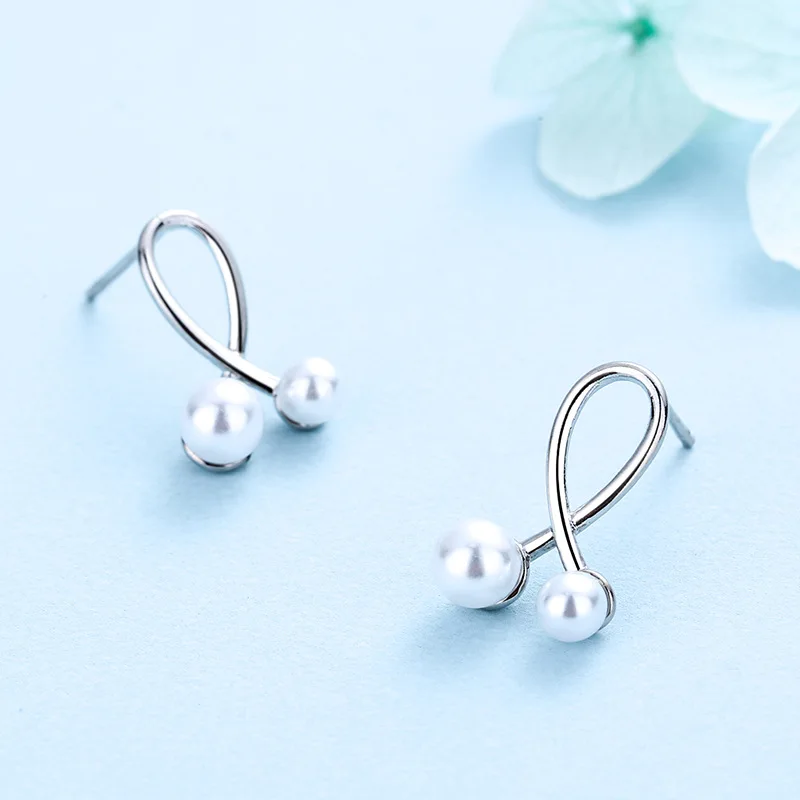 New Personality Double Pearl Cross Earrings Fashion Simple Women's Body Penetration Earrings Charm Women's Cocktail Jewelry