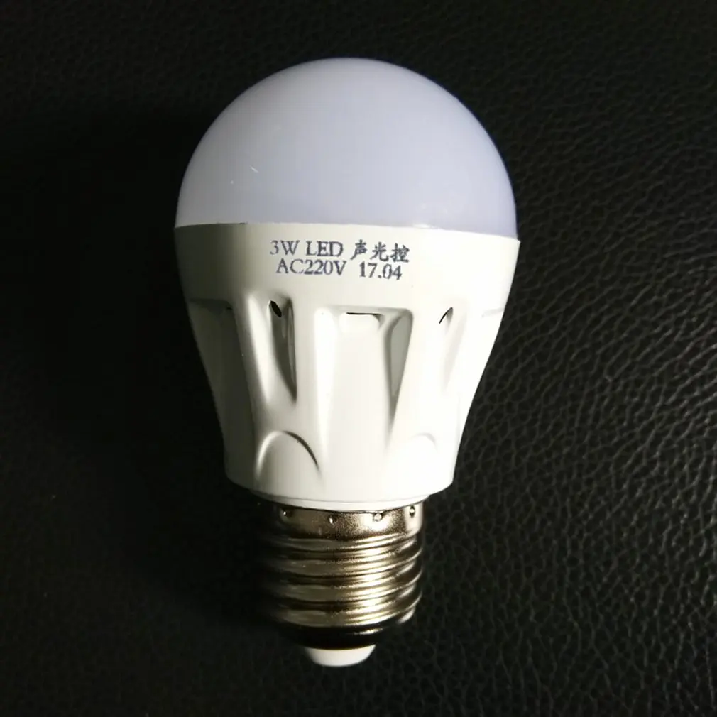 التحكم مصباح لجهاز الاستشعار E27 كاشف حركة Led لمبة مصباح درج الممر الممر الممر الإضاءة الليلية