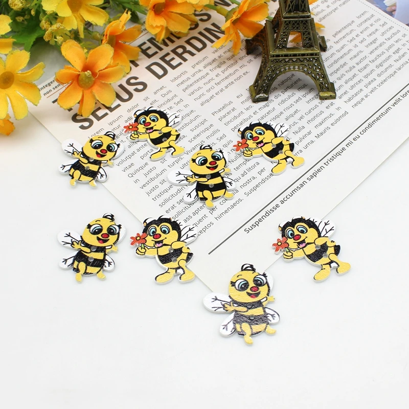 50pcs/lot New Bee Cartoon buttons Scrapbooking for Crafts Supplies Baby Children Clothing Sewing Wooden Buttons