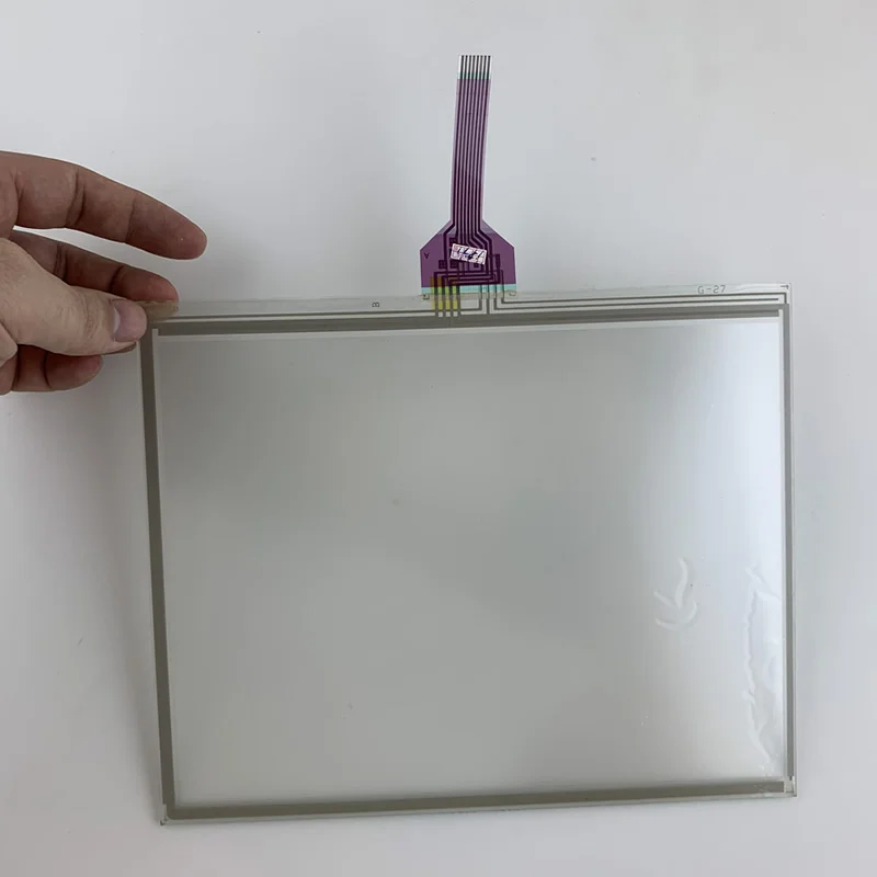 

Сенсорное стекло PQC4 для ремонта панели оператора печатной машины Komori, есть в наличии