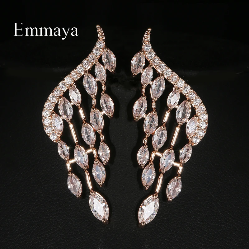 Emmaya New Arrival Ingenious Wings Shape Tassel Earring Three Colors Choice For Women Charming Jewelry Banquet Exquisite Gift