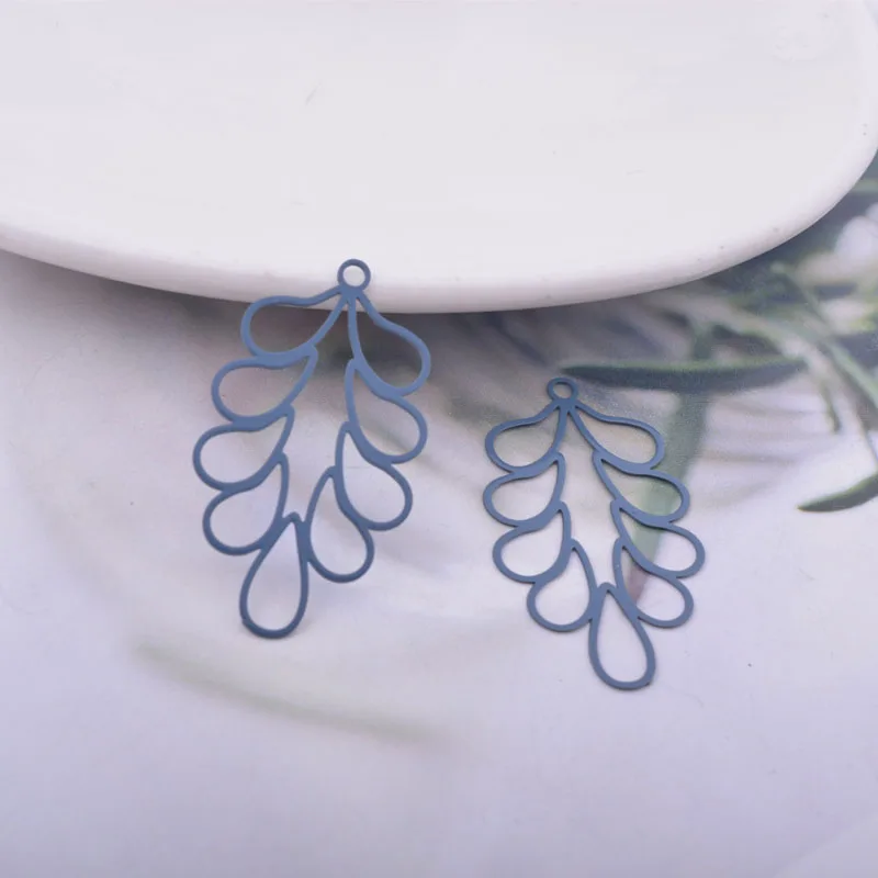 50 Stück AC10716 32*18 mm lackierter Messing-Blumenanhänger DIY Schmuck Ohrring-Zubehör – Detail 5