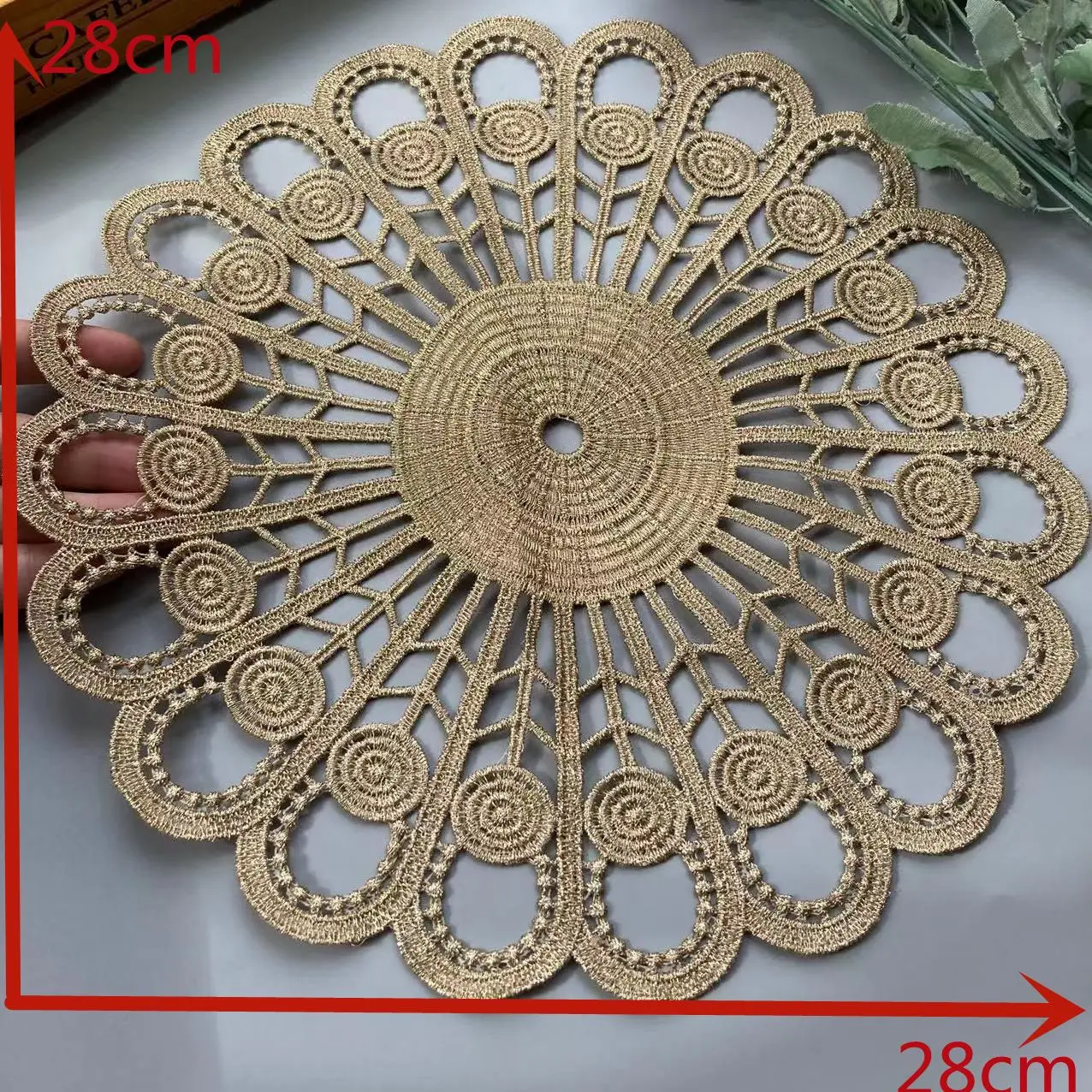 

2 pcs New Sun Flower Gold 3D Lace Round Embroidery Table Place Mat Christmas Pad Cloth Placemat Cup Mug Wedding Coaster Kitchen