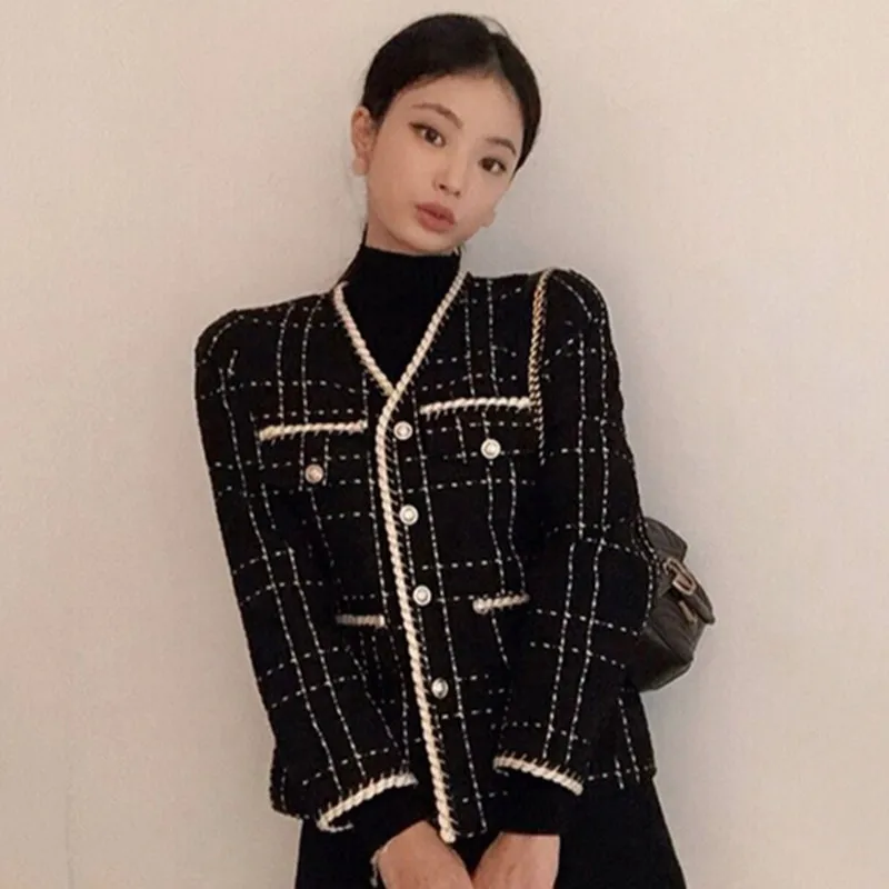 

ZAWFL Bordered Contrast Pearl Button Jackets Korean Retro V-neck Jacket Women Loose Multi-pocket Long Sleeve Tweed Short Coat