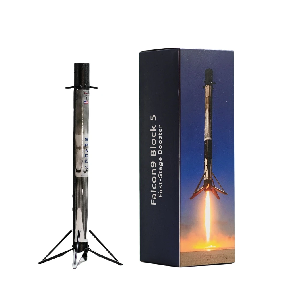 SpaceX Model Store Falcon 9 Rocket Model Block 5 First Stage Rocket Recovery Attitude Art Ornaments Gift