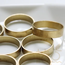 DIY Supply-10 Pieces Solid Brass Finding Ring Connector - 20.5x5mm (4171C-S-323)