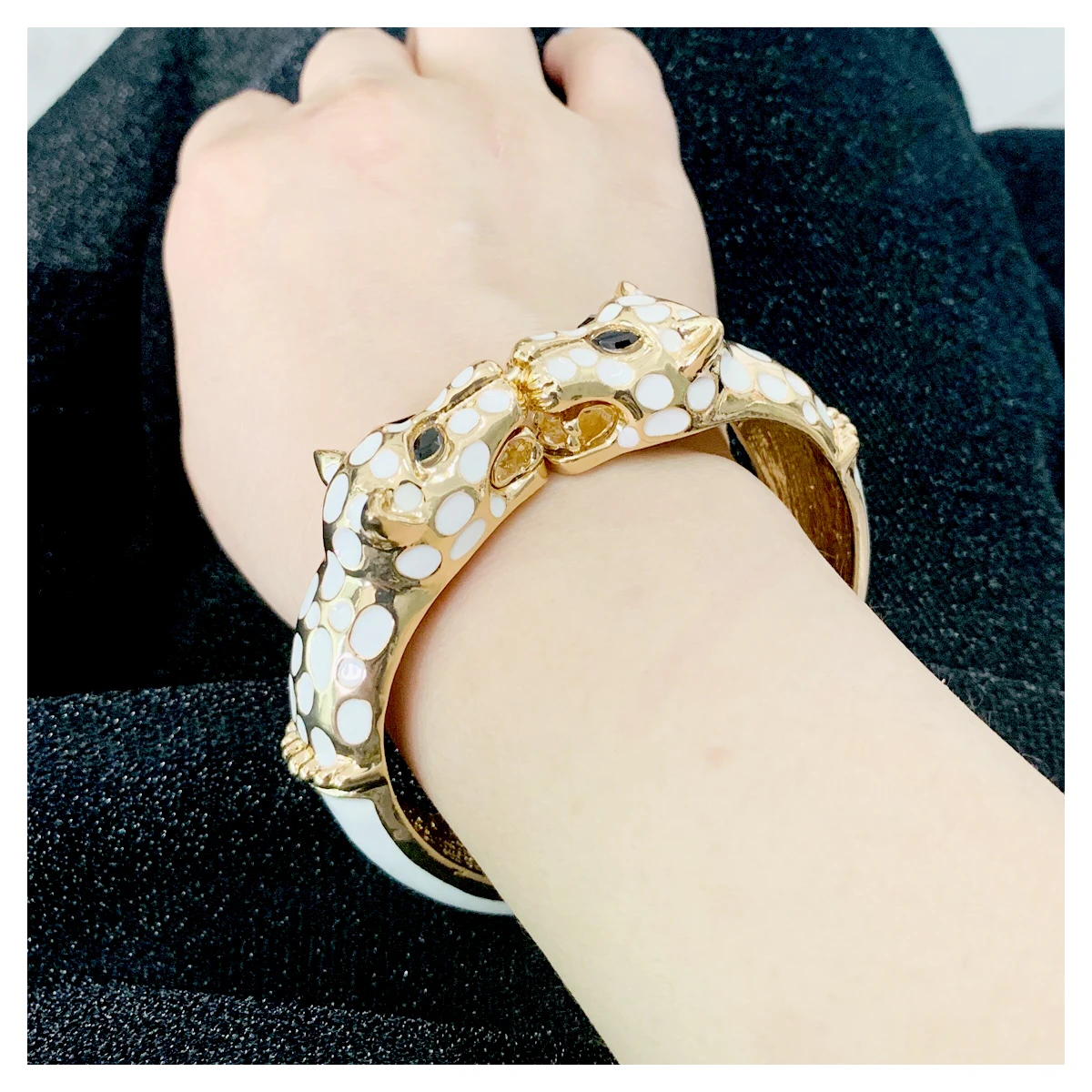 KAYMEN New Fashion Statement Animal Enamel Cuff Bracelets Bangle Gold Plated Colourful Double Leopards Bracelet for Women