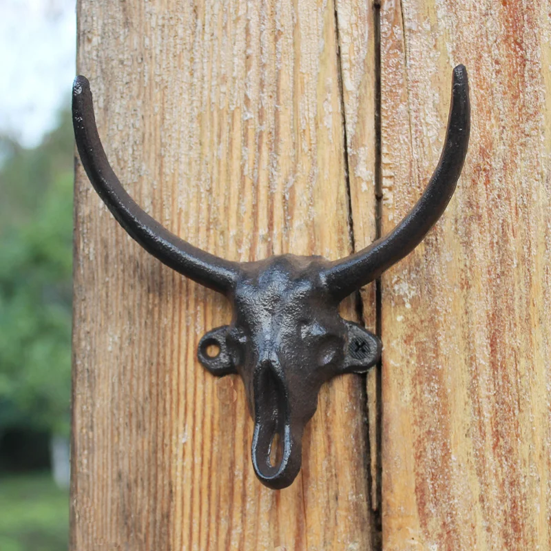 Vintage Bull Head Cast Iron Wall Hook With 2 Hangers American Country Farm Accents Home Garden Decor Wall Mounted Keys Hooks