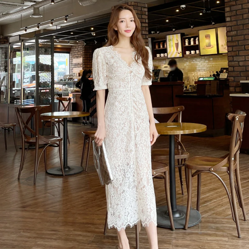 

New Fashion Elegant White V-Neck Lace Hollow Out Dress Women's Short Sleeve High Quality Sparkling Diamonds Dresses