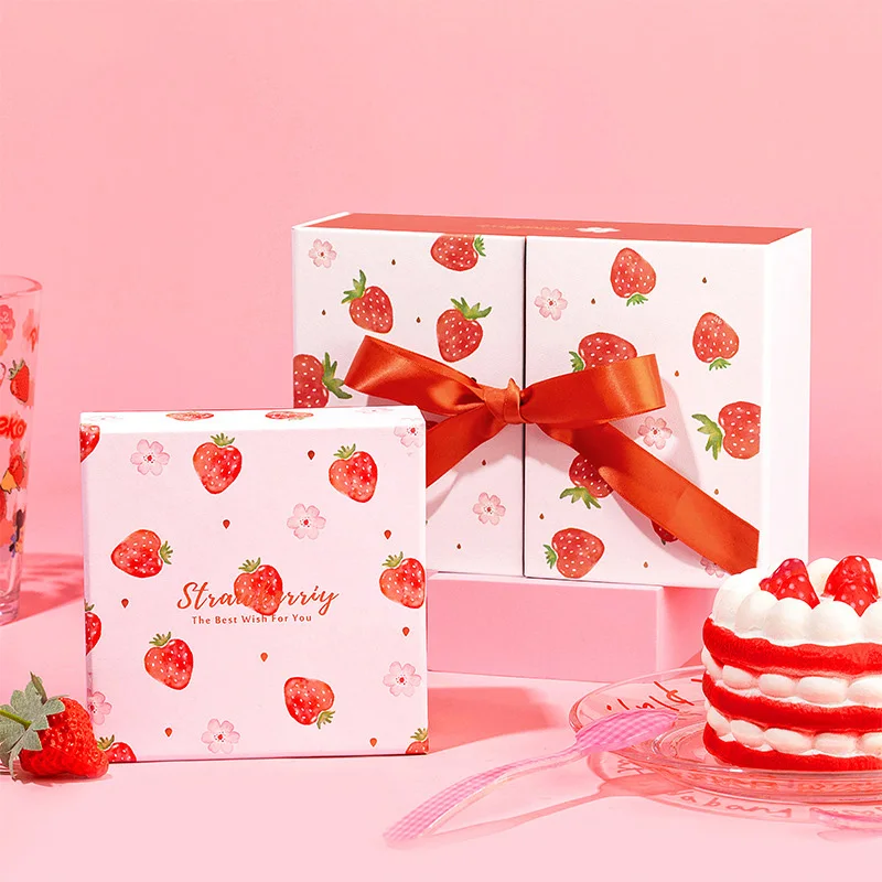 AVEBIEN 2021 New Product Gift Box packaging Creative Romantic Flower Box Simple Strawberry Pattern Gift Boxs сумка упаковка