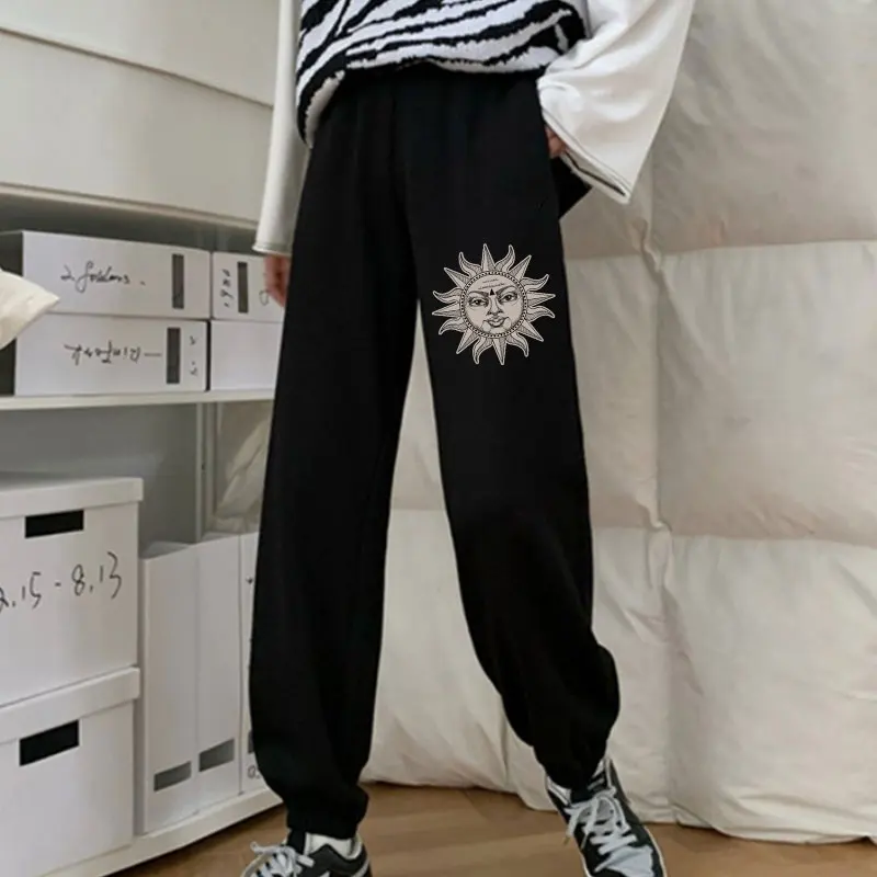 

Women Korean Fashion Sun Moon Pattern Pants Autumn Winter Elastic Waist Pocket Fleece Harajuku Sport Casual Streetwear Sweatpant