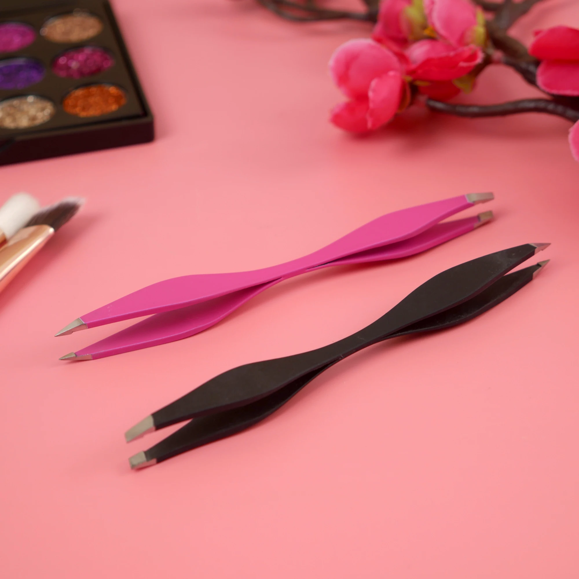 رمش تمديد Pincet الأسود الحاجب الملقط Maquiagem الجمال استخدام الملقط لفناني ماكياج التجميل تشكيل الحاجب