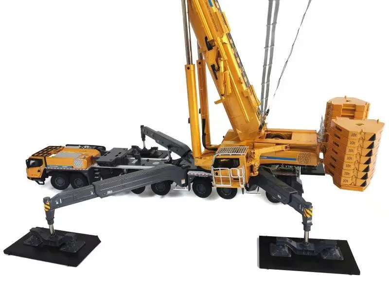 Collectible Alloy Model  1:50 Scale XCMG XCA1200 Mobile Heavy Crane Truck Construction Vehicles DieCast Toy Model For Decoration