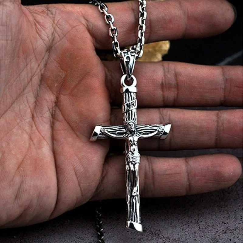 Fashionable Income Jesus Cross Necklace Exquisite Men\'s Vintage Cross Pendant Pendant God\'s Lucky Girl Gift Christmas Gift