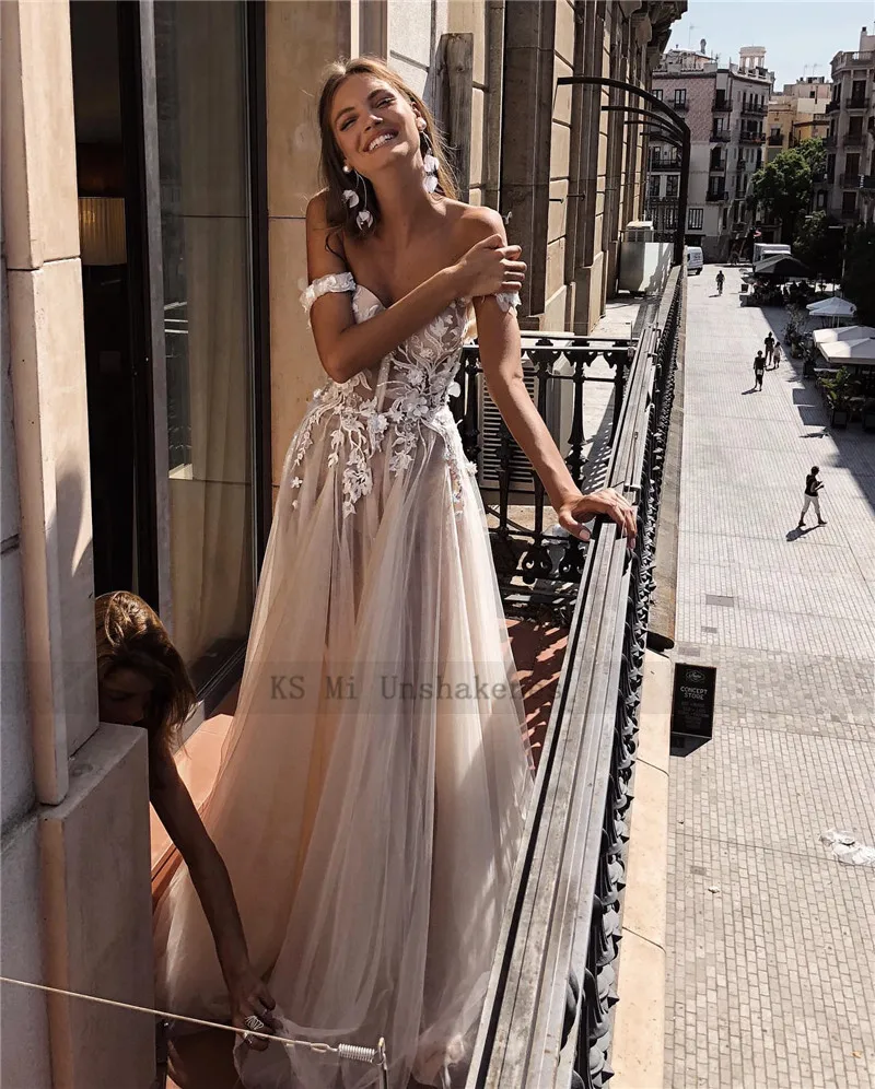 2021 abiti da sposa Sexy Champagne una linea pizzo 3D fiori abiti da sposa Boho abito da sposa spiaggia spalline Casamento