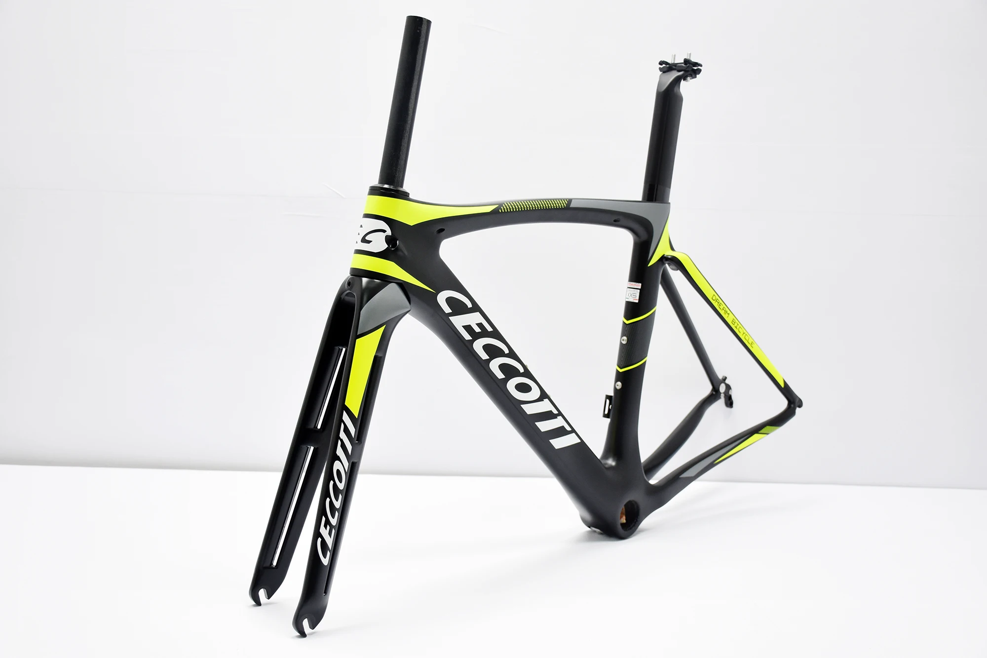 Ceccotti-Full Carbon Road Frame, BSA thread BB Bicycle Frameset, Fit Di2 and Mechanical bike Framework