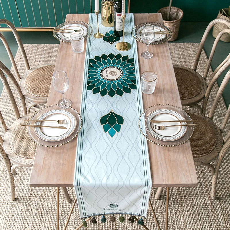 American Tassel Table Runner Exquisite Plush Printed Flowers Coffeetable Cabinet Cover Cloth Diningtable Decor Table Runner