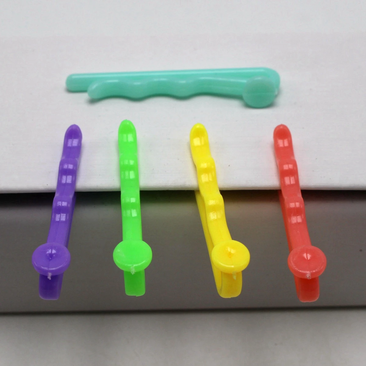 50 mieszanych kolorów plastikowa wsuwka spinka do włosów klip 45mm z podkładką — zdjęcie 7