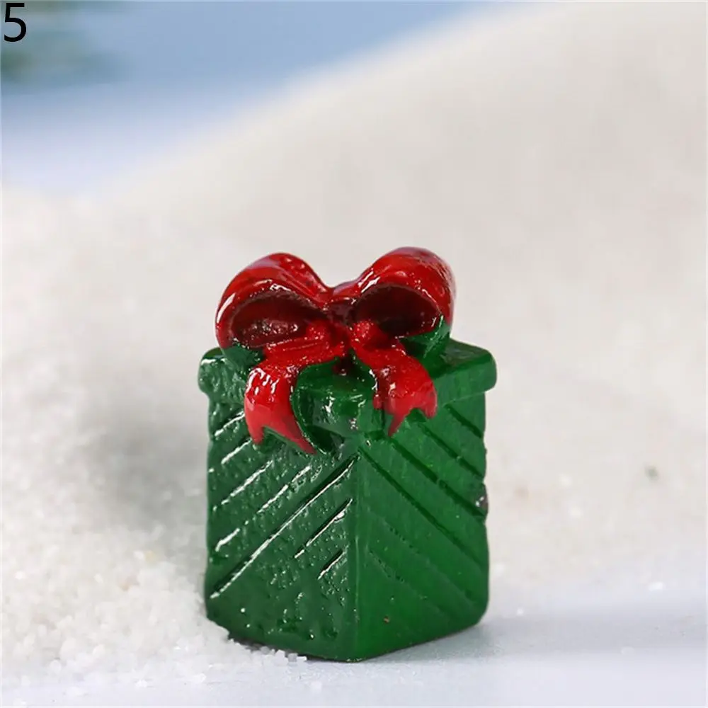 Garden Supplies Figurines Gift Box Miniatures Christmas Tree Snowman Micro Landscape Xmas House Dollhouse Decor Mini Castle