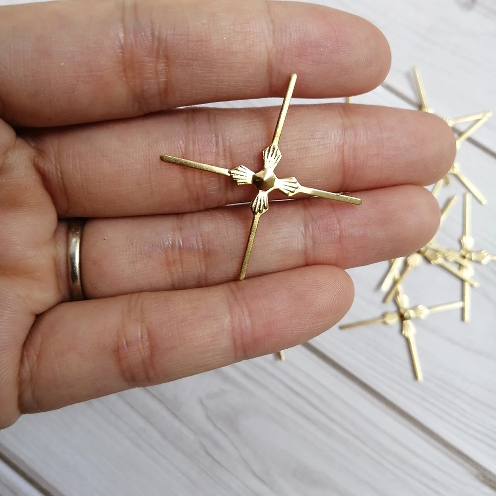 Camal 100pcs 35*35mm Golden Plated Metal Hook Cross Bowtie Pins Crystal Prisms Beads Connectors Chandelier Lamp Parts