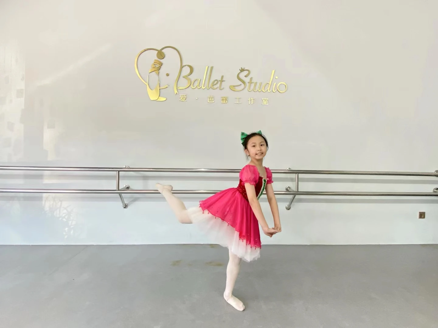 Disfraz de competición profesional para niñas, vestido tutú para Ballet, rojo, chipolilino, BT4045