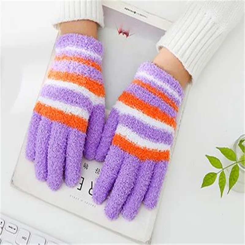 Ms manufacturers selling winter stripe coral fleece refers to all students lovely warm gloves jelly color cycling gloves  ST-061