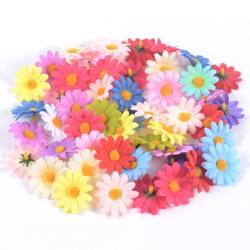 50/100 sztuk Mini Dasiy sztuczne kwiaty głowa dekoracje ślubne do wystroju domu DIY wieniec pudełko na prezent Scrapbooking Craft fałszywe Flowe
