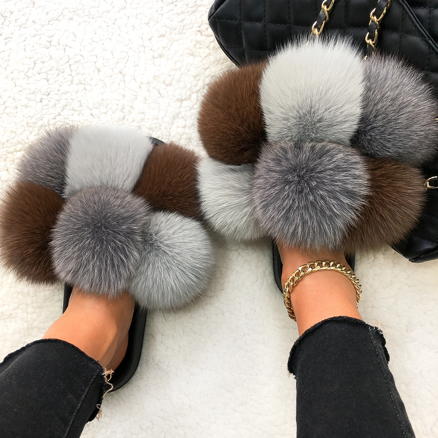 Real Fox Raccoon Fur Slippers Pom Pom Fur Slides Fluffy Flip Flops Plush Fur Ball Slippers Flat Beach Sandals Women House Shoes