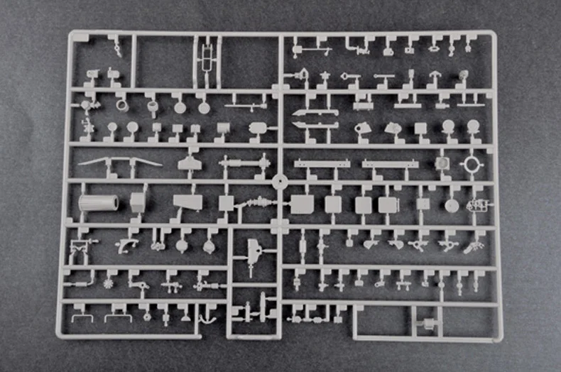 Trumpeter 05592 Sowjetische 2S7M selbstfahrende Pistole im Maßstab 1:35 SPG, militärisches Kunststoff-Montagespielzeug, handgefertigtes Modellbausatz