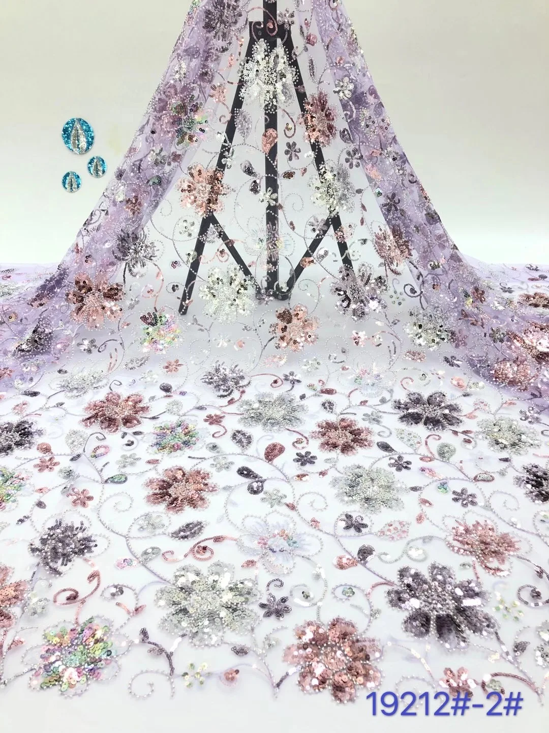 

Luxury Handmade Bead Lace Fabric Embroidery Nigeria Net African Lace Fabric Wedding Dress Sewing Fabric XB4624